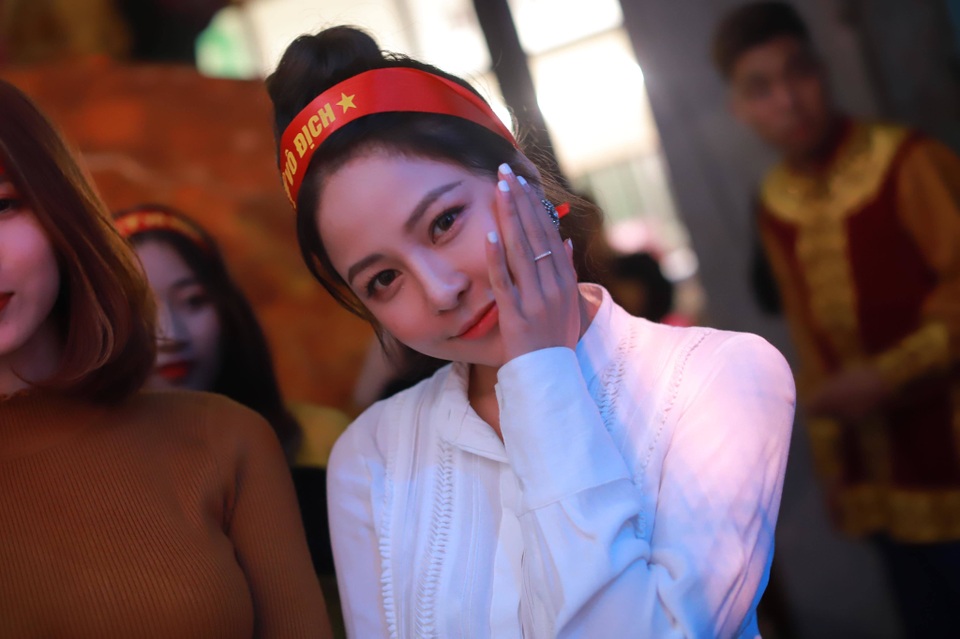 Hậu trường Táo Quân 2019 qua tiết lộ của hot girl World Cup Trâm Anh - 4 Hậu trường Táo Quân 2019 qua tiết lộ của hot girl World Cup Trâm Anh - 4