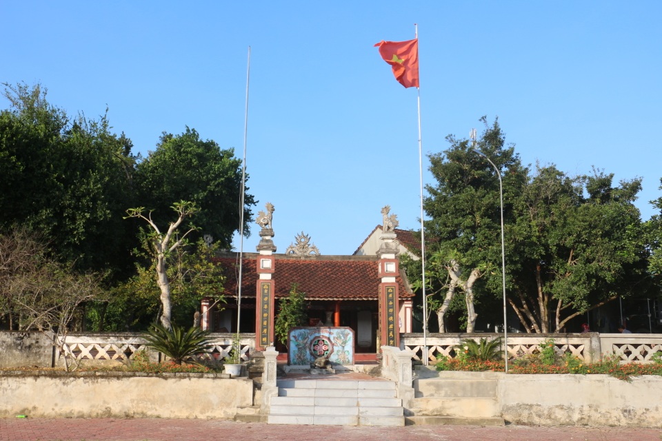 anh 1-3.JPG anh 1-3.JPG