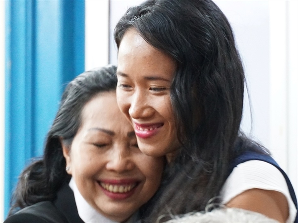 Người mẹ một mình sang Pháp đòi con hạnh phúc ngày đoàn viên - 3