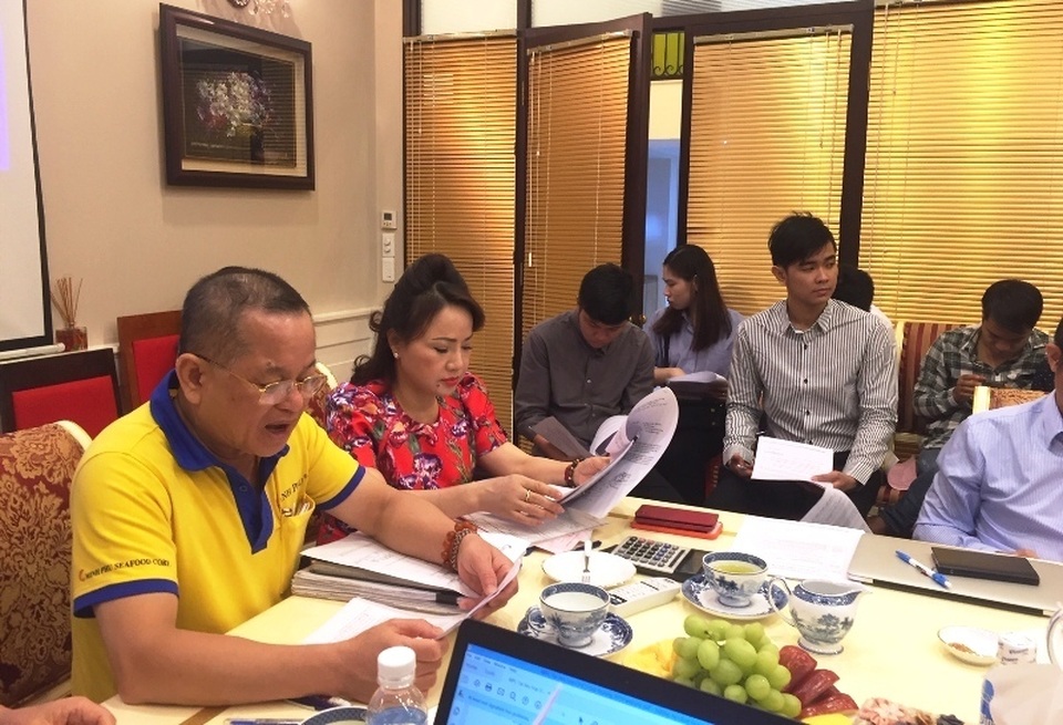 Vụ “bốc hơi” 245 tỷ đồng tiền tiết kiệm: Đại gia Chu Thị Bình đang chờ để lấy tiền lãi 93 tỷ đồng - 1 Vụ “bốc hơi” 245 tỷ đồng tiền tiết kiệm: Đại gia Chu Thị Bình đang chờ để lấy tiền lãi 93 tỷ đồng - 1