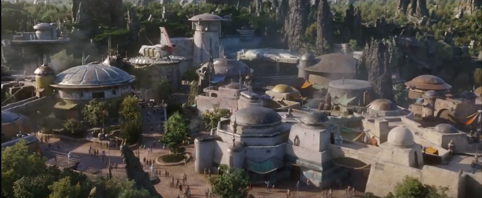 Fan Disney đếm từng ngày mở cửa công viên chủ đề “Star Wars” - 1 Fan Disney đếm từng ngày mở cửa công viên chủ đề “Star Wars” - 1