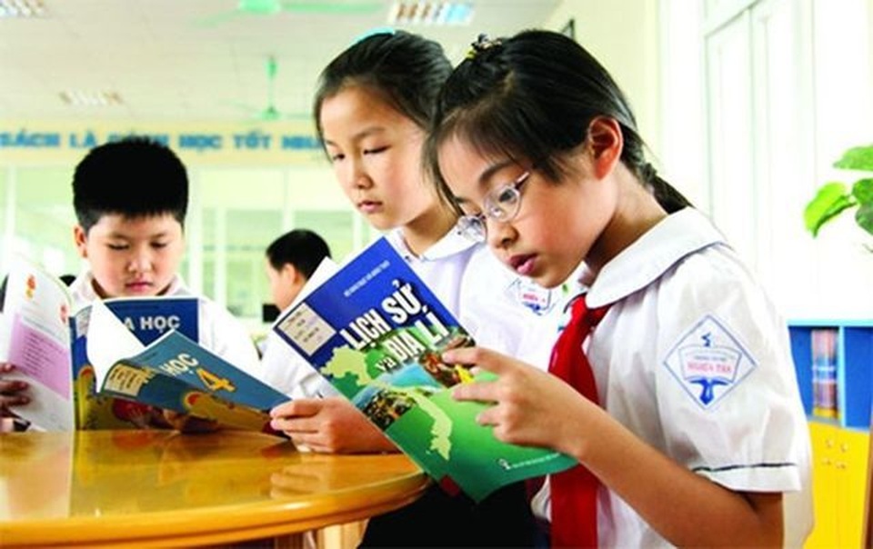 Sau 2 vòng thẩm định: Có 11 bản thảo sách bị đánh giá “không đạt” - 1 Sau 2 vòng thẩm định: Có 11 bản thảo sách bị đánh giá “không đạt” - 1