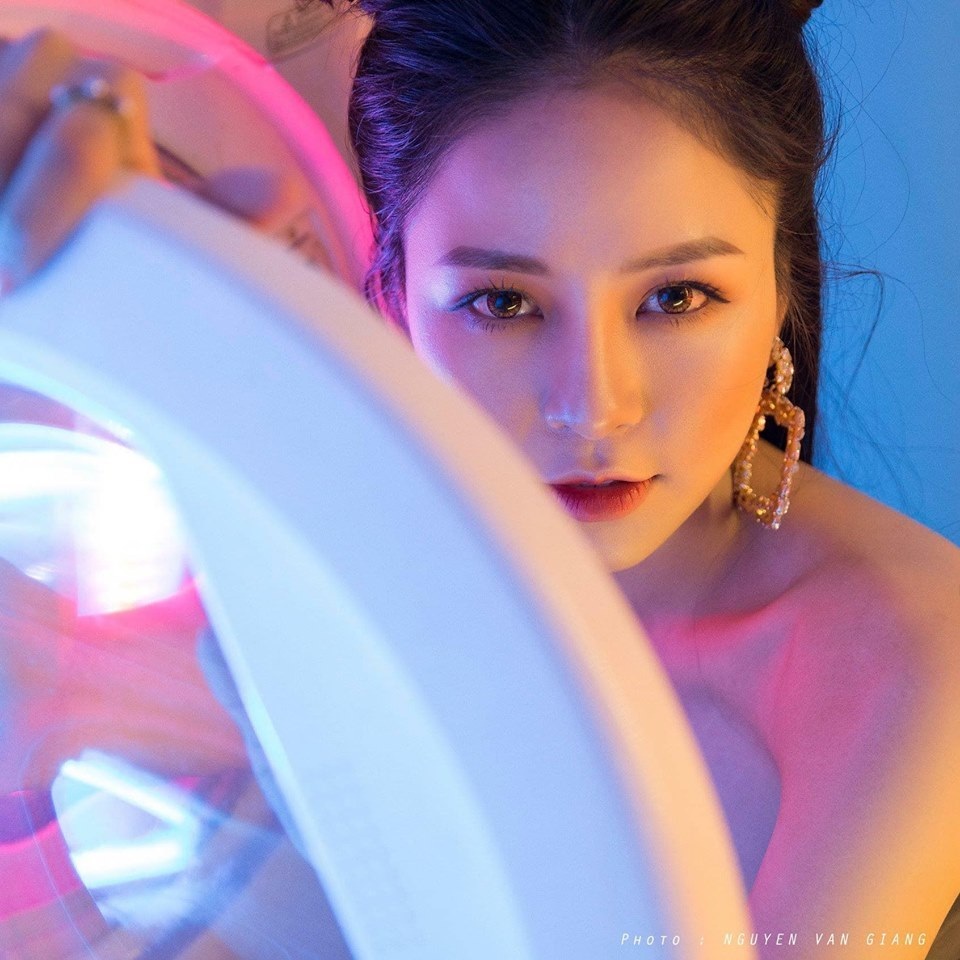Hot girl Trâm Anh: “Nếu tìm được đại gia tốt em sẽ dựa dẫm” - 1 Hot girl Trâm Anh: “Nếu tìm được đại gia tốt em sẽ dựa dẫm” - 1