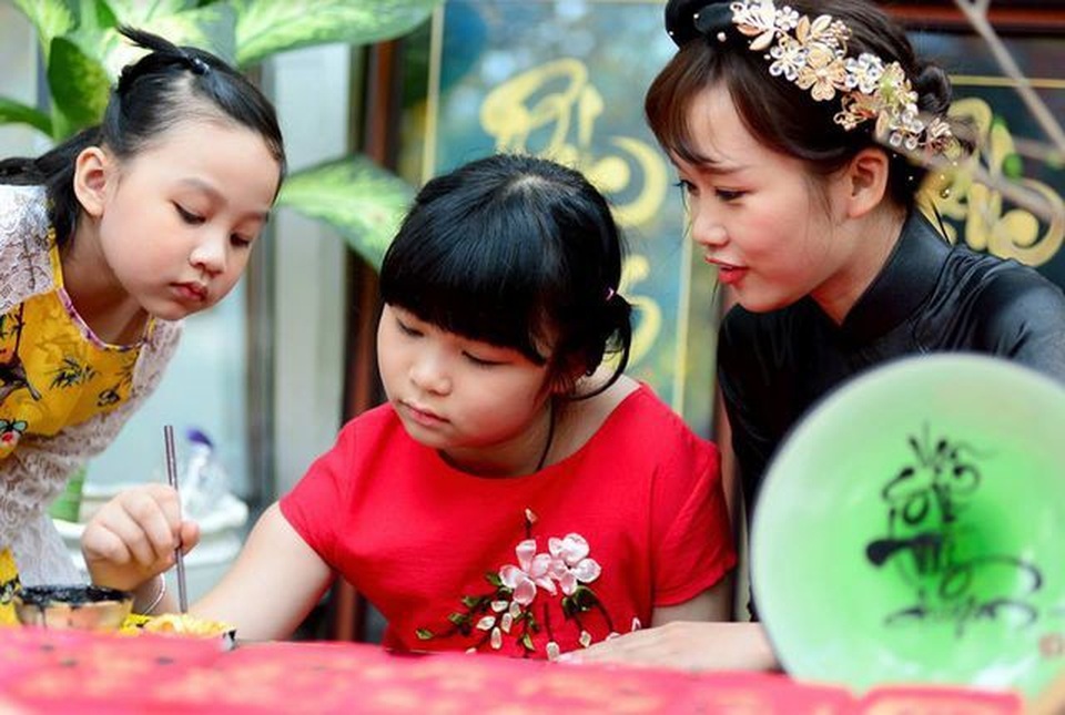 Nhà giàu Sài Gòn chi tiền triệu gửi con dịp Tết - 1 Nhà giàu Sài Gòn chi tiền triệu gửi con dịp Tết - 1