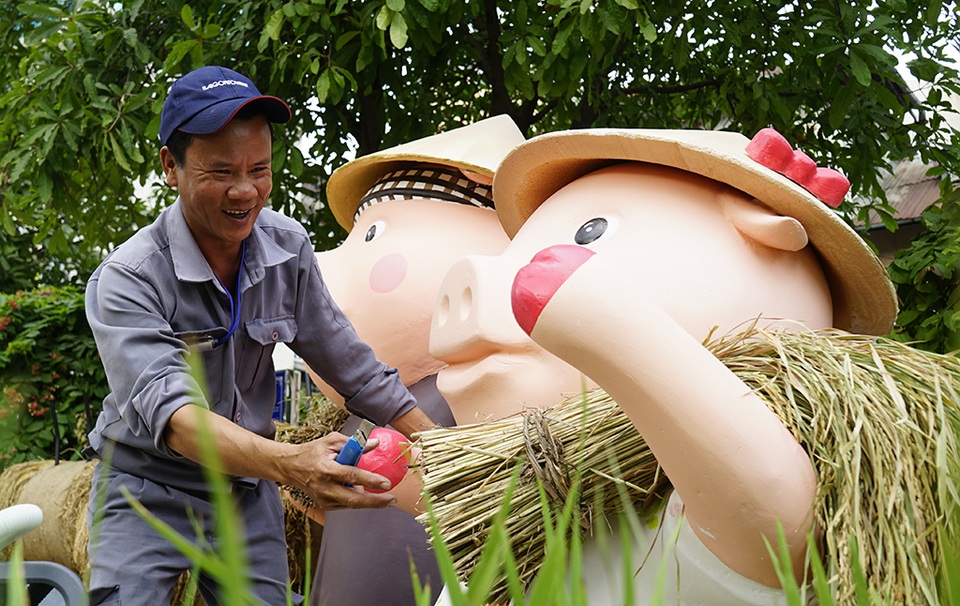 Đường hoa Nguyễn Huệ 2019: Những hình ảnh trước giờ G - 15