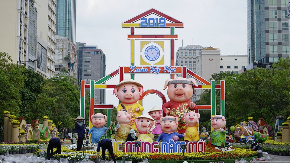 Đường hoa Nguyễn Huệ 2019: Những hình ảnh trước giờ G - 3