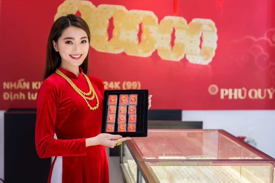 Mua vàng Thần tài để cả năm may mắn tài lộc - 5 Mua vàng Thần tài để cả năm may mắn tài lộc - 5
