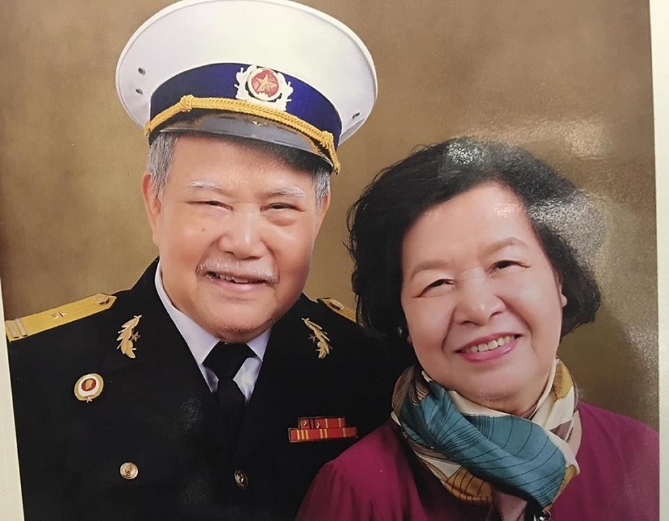 Chuyện chưa kể về tình yêu đẹp của cặp đôi U80 đang gây sốt mạng - 1 Chuyện chưa kể về tình yêu đẹp của cặp đôi U80 đang gây sốt mạng - 1