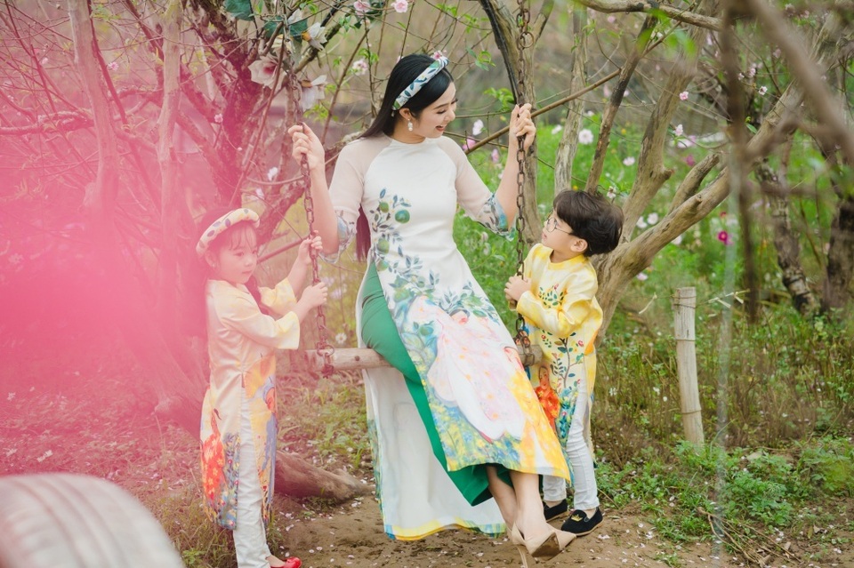 Hoa hau Ngoc Han32.jpg Hoa hau Ngoc Han32.jpg