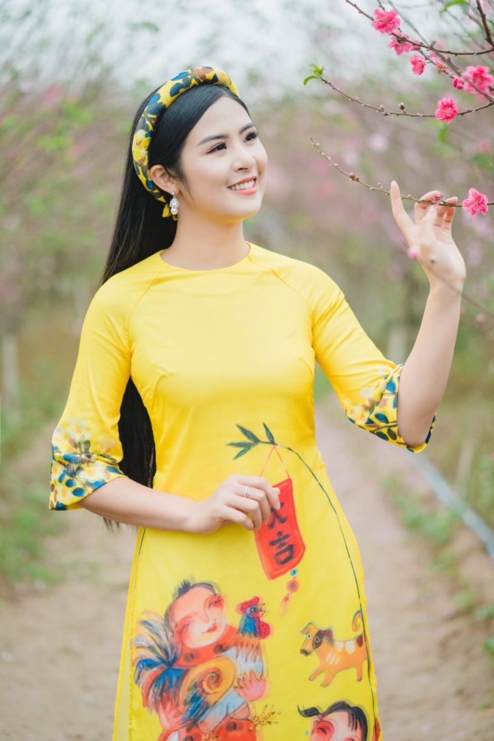 Hoa hau Ngoc Han39.jpg Hoa hau Ngoc Han39.jpg