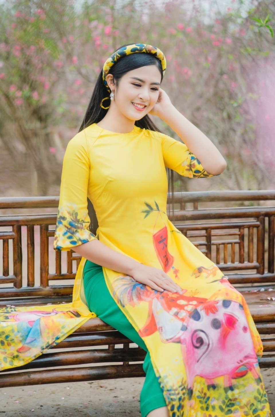 Hoa hau Ngoc Han42.jpg Hoa hau Ngoc Han42.jpg