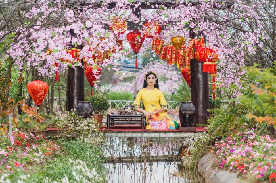 Hoa hau Ngoc Han47.jpg Hoa hau Ngoc Han47.jpg
