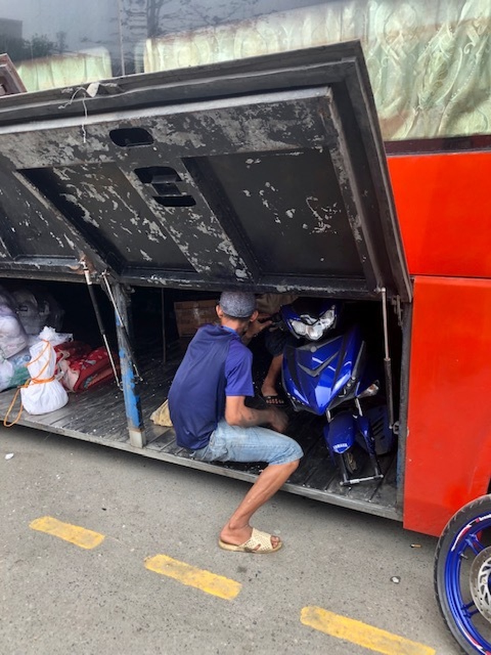 Thứ trưởng GTVT yêu cầu lập tổ kiểm tra tài xế “dính” ma túy tại bến xe - 4 Thứ trưởng GTVT yêu cầu lập tổ kiểm tra tài xế “dính” ma túy tại bến xe - 4