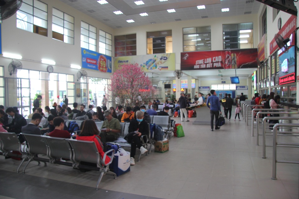 1.ben xe my dinh.JPG 1.ben xe my dinh.JPG