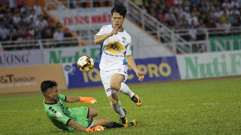 CongPhuong_1-2-19.JPG CongPhuong_1-2-19.JPG