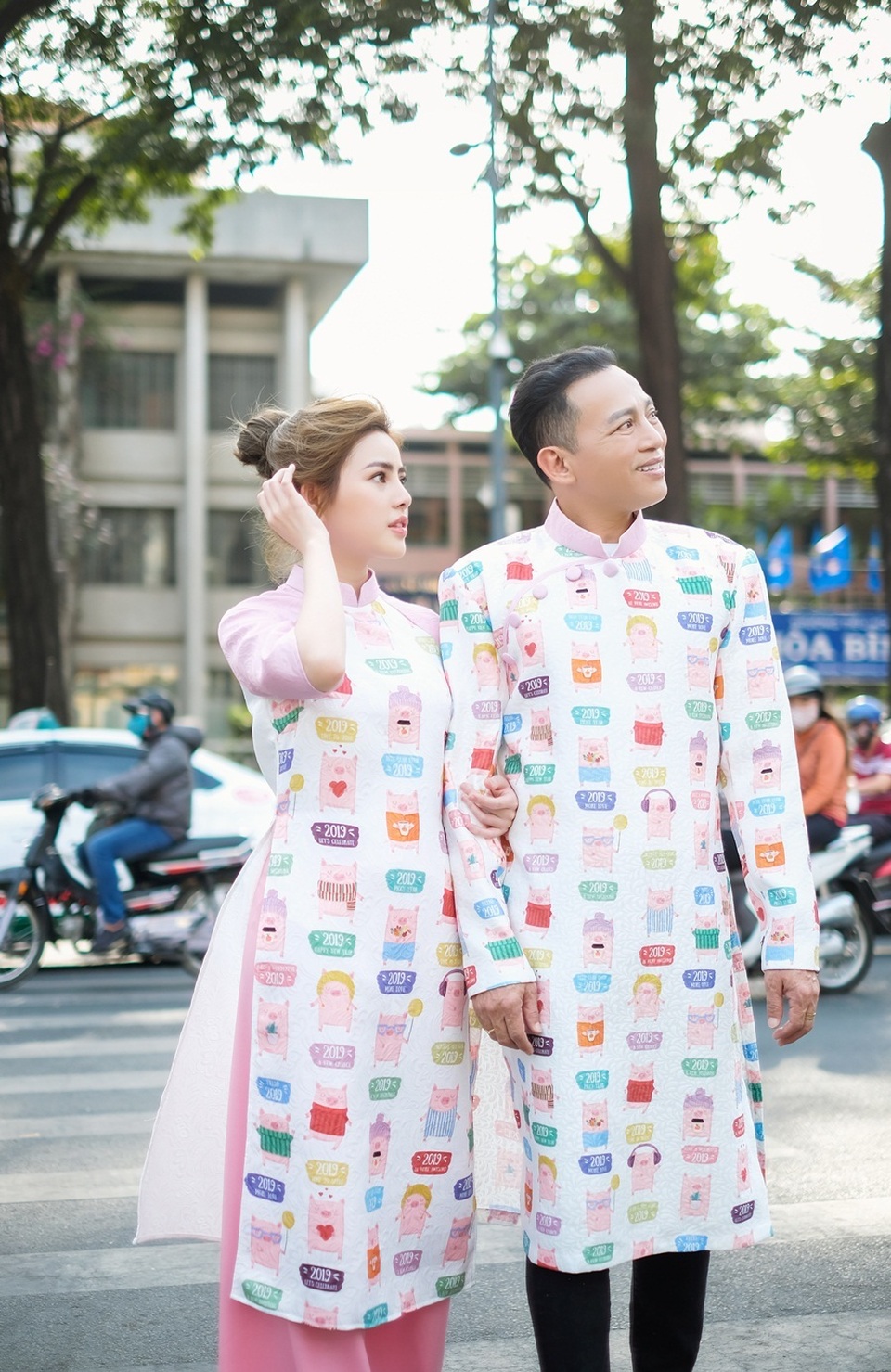 Huu Tien va con gai25.JPG Huu Tien va con gai25.JPG