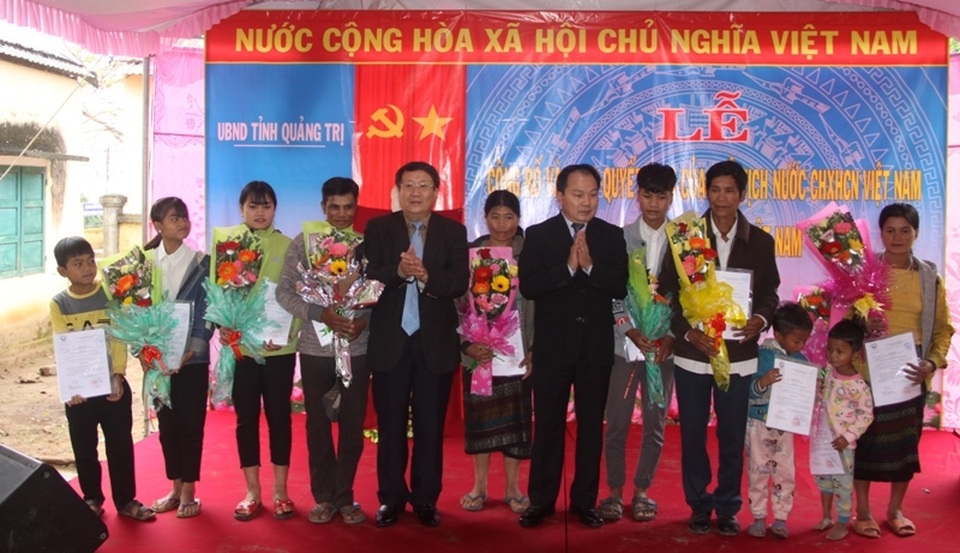 Xuân hạnh phúc của những người vô danh vừa được nhập quốc tịch Việt - 1 Xuân hạnh phúc của những người vô danh vừa được nhập quốc tịch Việt - 1