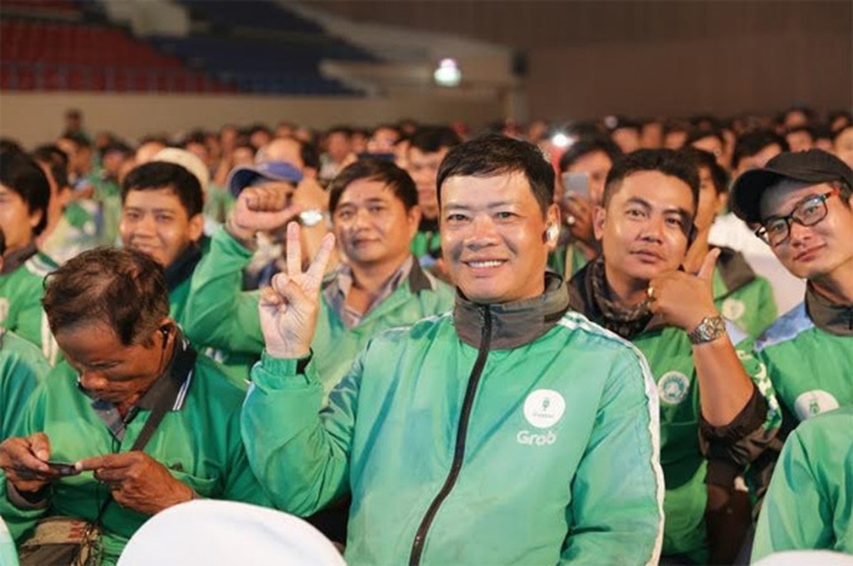 soi-dong-ngay-hoi-tai-xe-cong-nghe-grab-1.jpg soi-dong-ngay-hoi-tai-xe-cong-nghe-grab-1.jpg