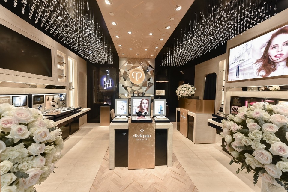 Trải nghiệm cửa hàng mỹ phẩm sang trọng đẳng cấp lớn nhất của Clé de Peau Beauté tại Việt Nam - 2 Trải nghiệm cửa hàng mỹ phẩm sang trọng đẳng cấp lớn nhất của Clé de Peau Beauté tại Việt Nam - 2