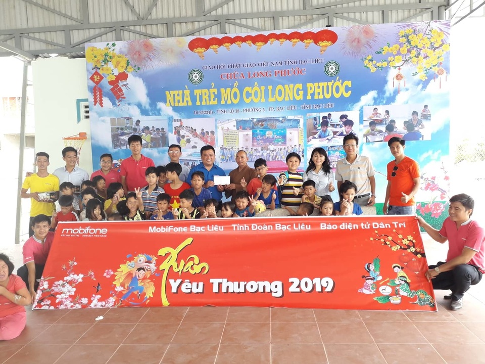 Chương trình Xuân yêu thương đến với Nhà trẻ mồ côi chùa Long Phước, TP Bạc Liêu, tỉnh Bạc Liêu. Chương trình Xuân yêu thương đến với Nhà trẻ mồ côi chùa Long Phước, TP Bạc Liêu, tỉnh Bạc Liêu.