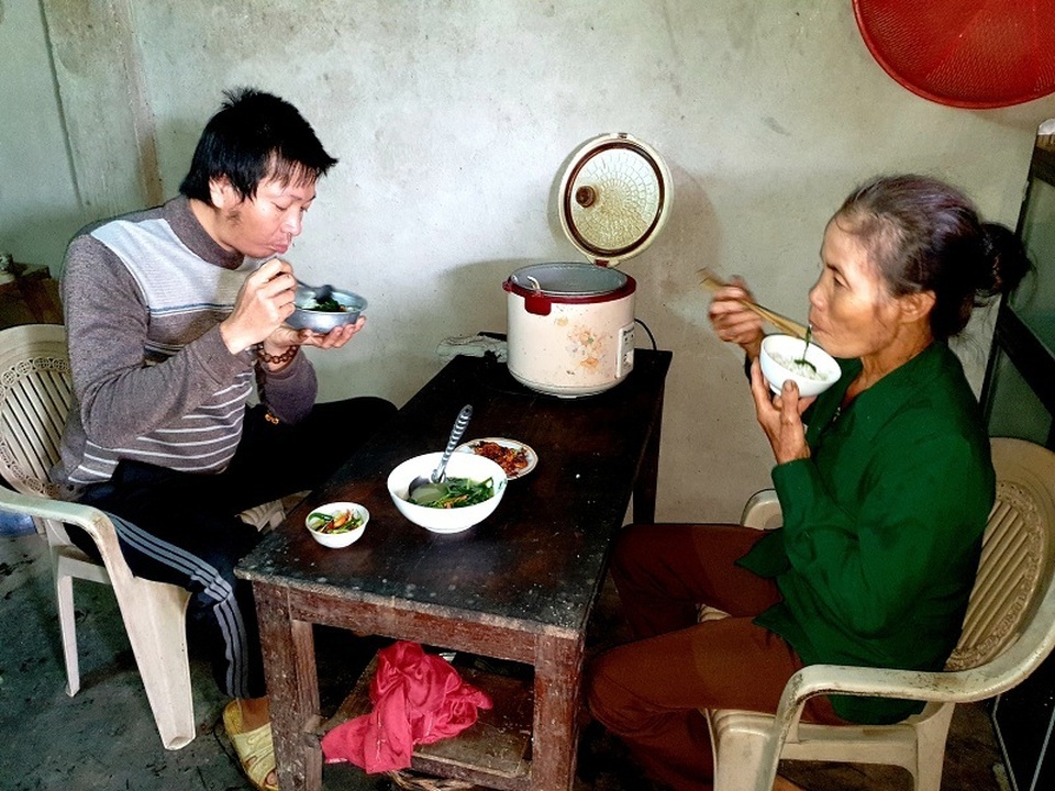Sự sống diệu kỳ của chàng trai từng phải sống đời sống thực vật - 4 Sự sống diệu kỳ của chàng trai từng phải sống đời sống thực vật - 4