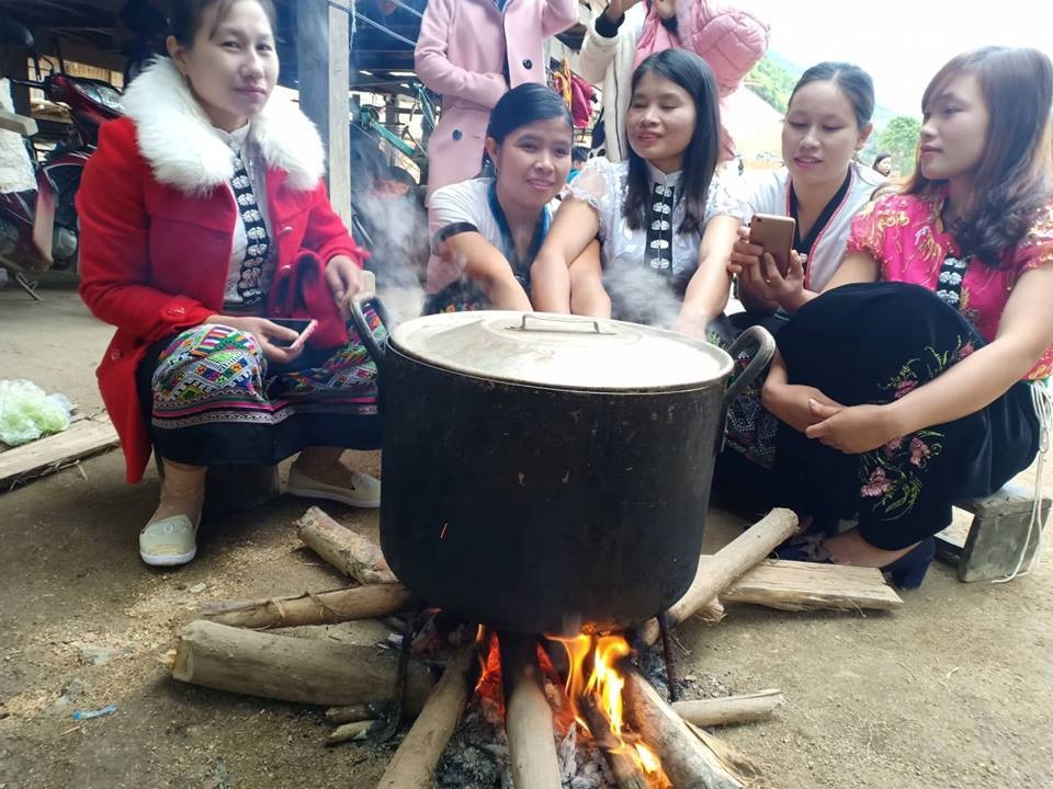Về nơi rốn lũ xem bà con ăn Tết - 4 Về nơi rốn lũ xem bà con ăn Tết - 4