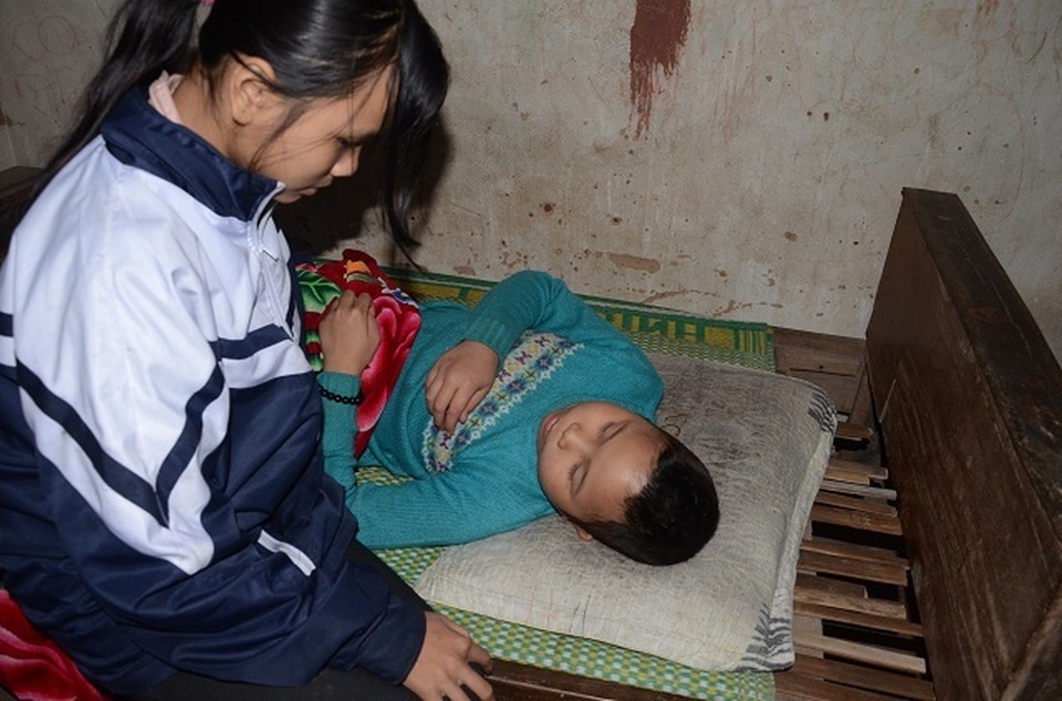 Con đau lắm, bố ơi ! - 9