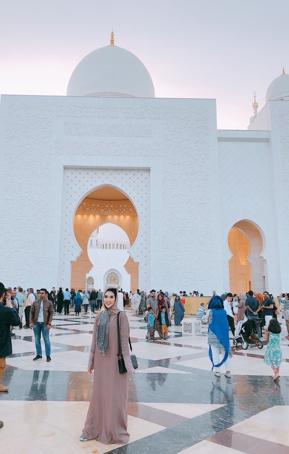 Hoa hậu Tường Linh gây choáng với bộ ảnh mỗi tháng đi du lịch một nước  - 15  Hoa hậu Tường Linh gây choáng với bộ ảnh mỗi tháng đi du lịch một nước  - 15