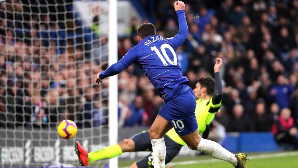 Nhìn lại màn tỏa sáng của Higuain trong trận đại thắng của Chelsea - 16 Nhìn lại màn tỏa sáng của Higuain trong trận đại thắng của Chelsea - 16