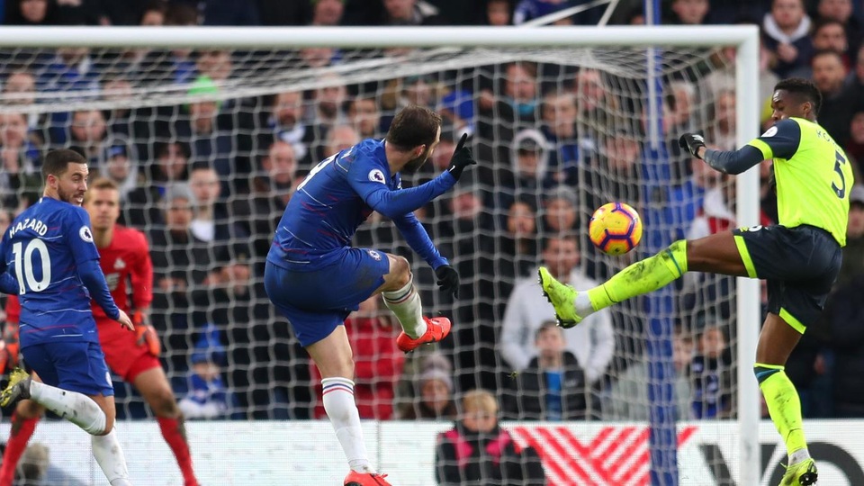 Nhìn lại màn tỏa sáng của Higuain trong trận đại thắng của Chelsea - 18 Nhìn lại màn tỏa sáng của Higuain trong trận đại thắng của Chelsea - 18