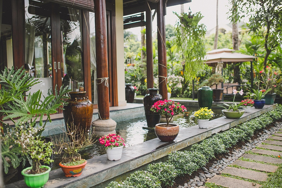 Hoa hậu Hà Kiều Anh ăn mặc giản dị cùng các con gói bánh chưng ngày Tết - 1 Hoa hậu Hà Kiều Anh ăn mặc giản dị cùng các con gói bánh chưng ngày Tết - 1