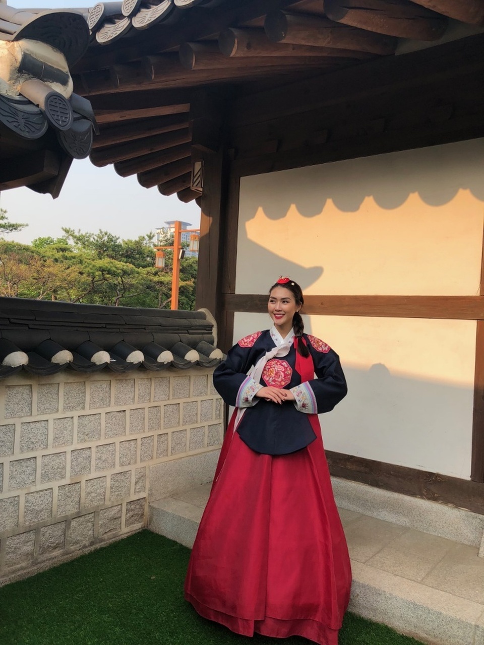 Hoa hậu Tường Linh gây choáng với bộ ảnh mỗi tháng đi du lịch một nước  - 4  Hoa hậu Tường Linh gây choáng với bộ ảnh mỗi tháng đi du lịch một nước  - 4