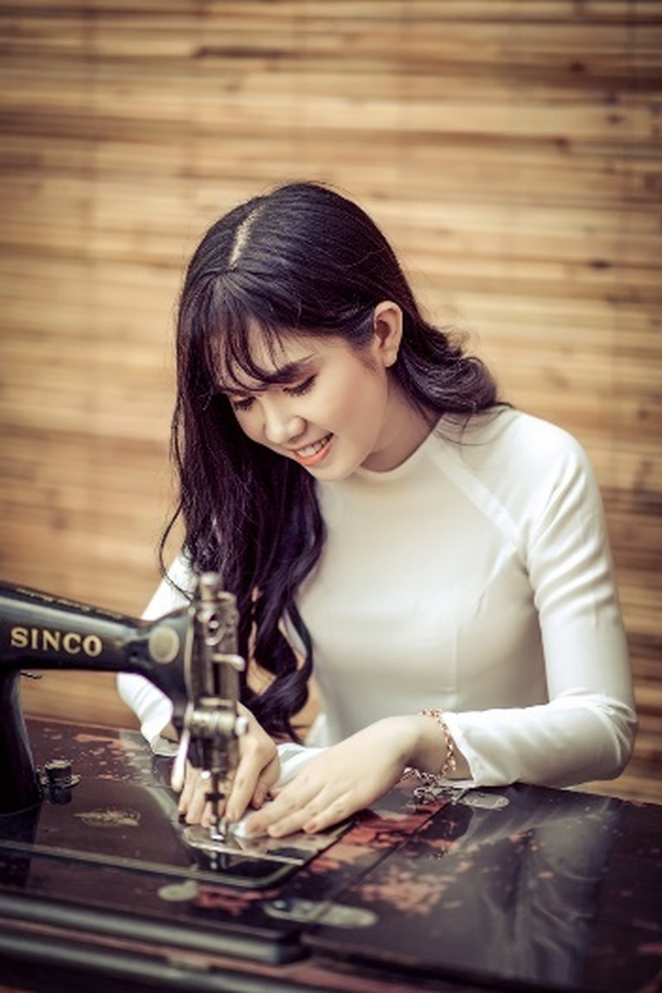 Thiếu nữ miền Tây có khuôn mặt xinh đẹp khá giống người mẫu Ngọc Trinh - 11 Thiếu nữ miền Tây có khuôn mặt xinh đẹp khá giống người mẫu Ngọc Trinh - 11