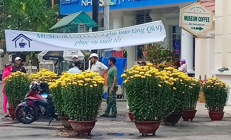 Hoa kiểng Cần Thơ vừa đủ bán, không dư, không phải chặt bỏ - 7 Hoa kiểng Cần Thơ vừa đủ bán, không dư, không phải chặt bỏ - 7