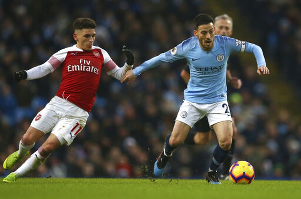 Man City 3-1 Arsenal: Hat-trick của Aguero - 8 Man City 3-1 Arsenal: Hat-trick của Aguero - 8