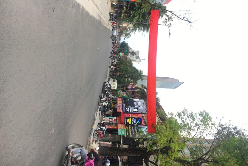 Duong Hung Vuong 2.JPG Duong Hung Vuong 2.JPG