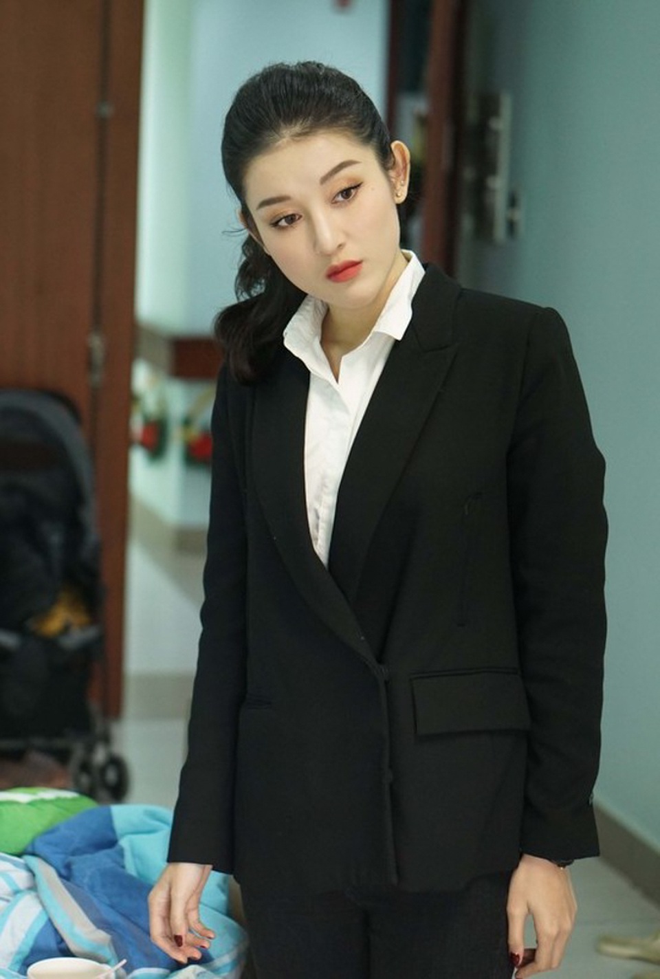 Bích Phương, Mai Phương Thuý diện trang phục khoe vòng một gợi cảm - 8 Bích Phương, Mai Phương Thuý diện trang phục khoe vòng một gợi cảm - 8
