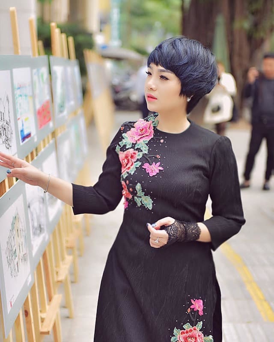 Ngoc Khue 4.jpg Ngoc Khue 4.jpg