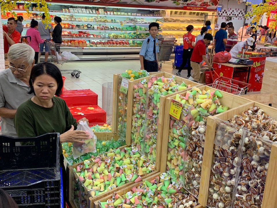 sieu thi 6.JPG sieu thi 6.JPG