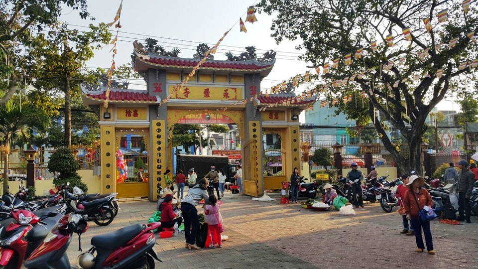 Phố núi “ngủ say” sau đêm giao thừa - 6 Phố núi “ngủ say” sau đêm giao thừa - 6