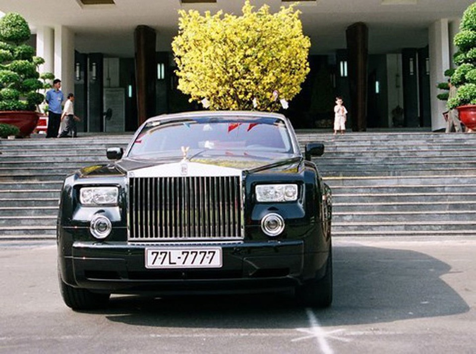 Bí ẩn Rolls-Royce 40 tỷ của đại gia Hà Tĩnh biến mất khỏi Việt Nam - 2 Bí ẩn Rolls-Royce 40 tỷ của đại gia Hà Tĩnh biến mất khỏi Việt Nam - 2