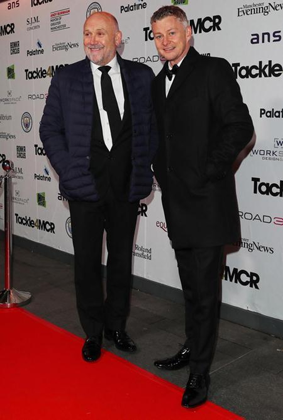 Dàn sao Man City nô nức dắt vợ đẹp, bồ xinh đi tiệc từ thiện - 7 Dàn sao Man City nô nức dắt vợ đẹp, bồ xinh đi tiệc từ thiện - 7