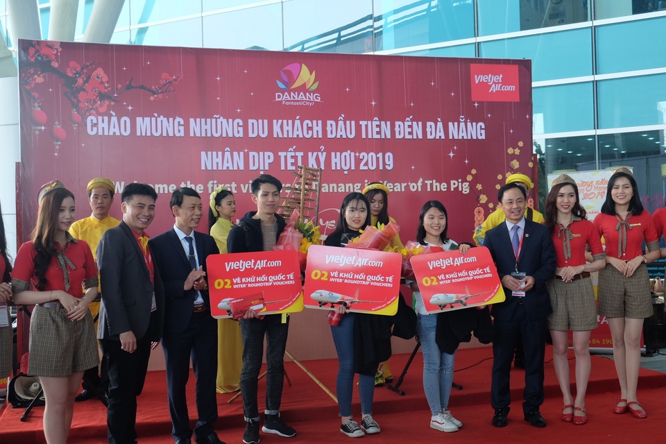 Đà Nẵng đón du khách quốc tế xông đất Tết Nguyên đán Kỷ Hợi - 1 Đà Nẵng đón du khách quốc tế xông đất Tết Nguyên đán Kỷ Hợi - 1