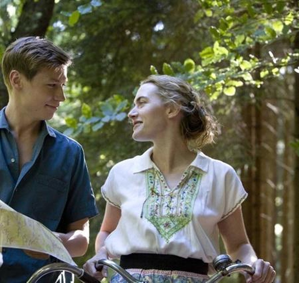 Những ngôi sao cùng lúc “bỏ túi” giải Quả cầu vàng và Oscar - 6