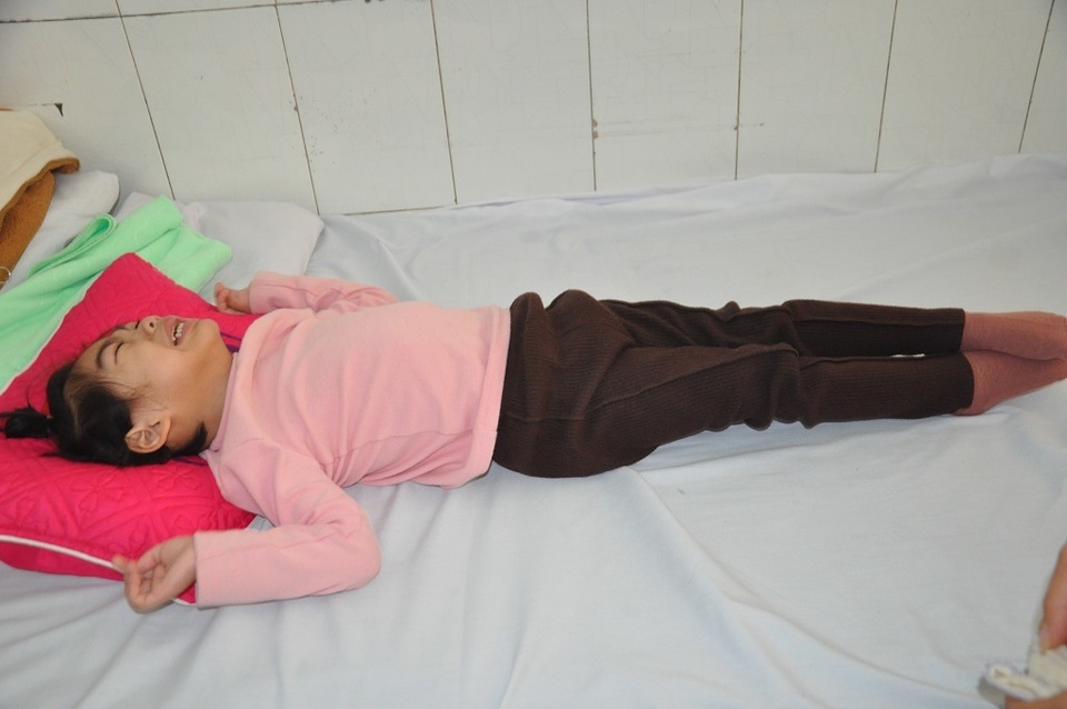 Đớn đau người mẹ sinh đôi thì một bé mất, một bé bại não - 2 Đớn đau người mẹ sinh đôi thì một bé mất, một bé bại não - 2