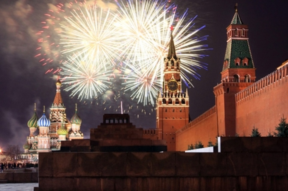 10 sự thật thú vị về đồng hồ Kremlin, biểu tượng năm mới của Nga - 3 10 sự thật thú vị về đồng hồ Kremlin, biểu tượng năm mới của Nga - 3