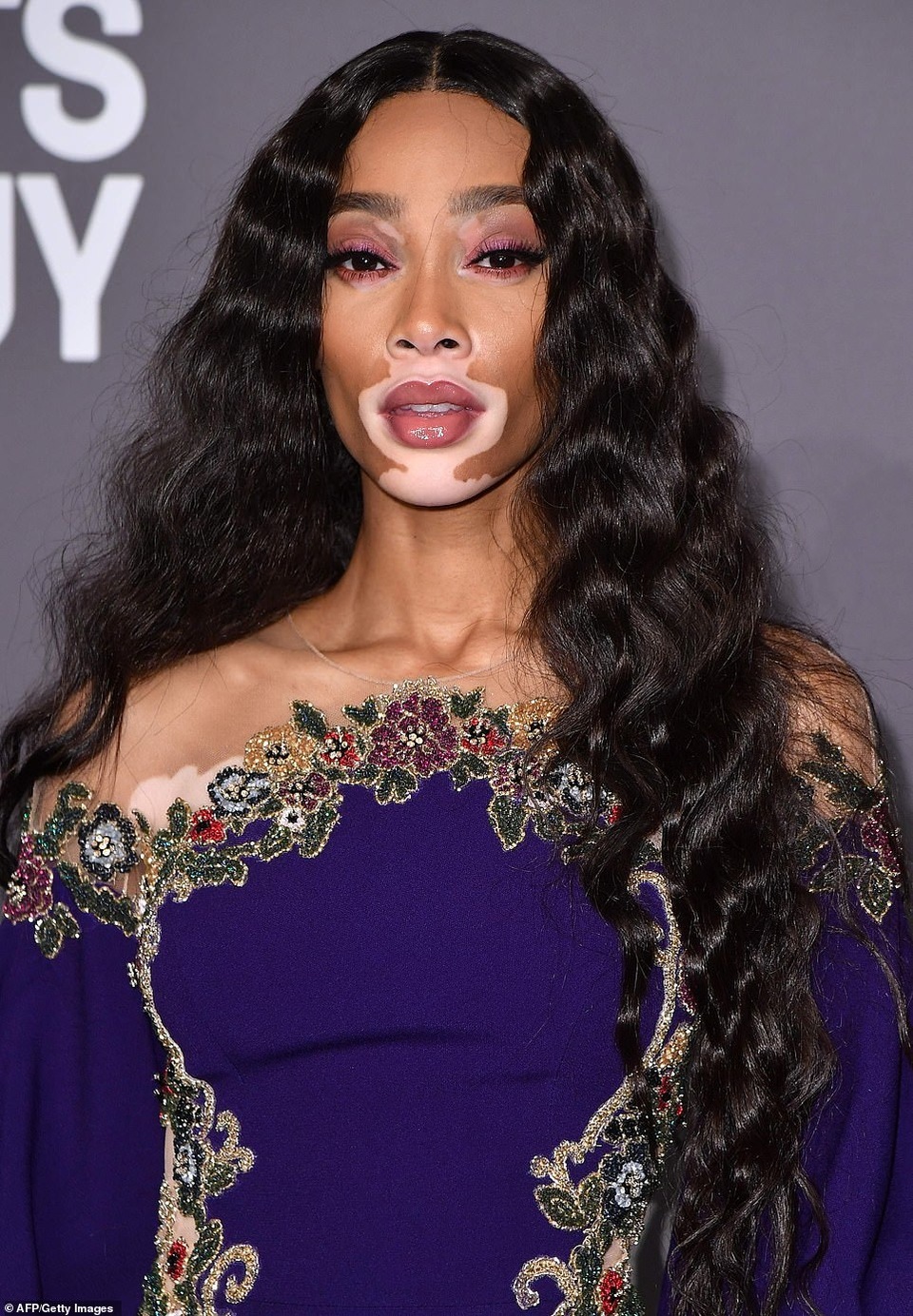 Thiên thần nội y đọ sắc với dàn người đẹp  - 13