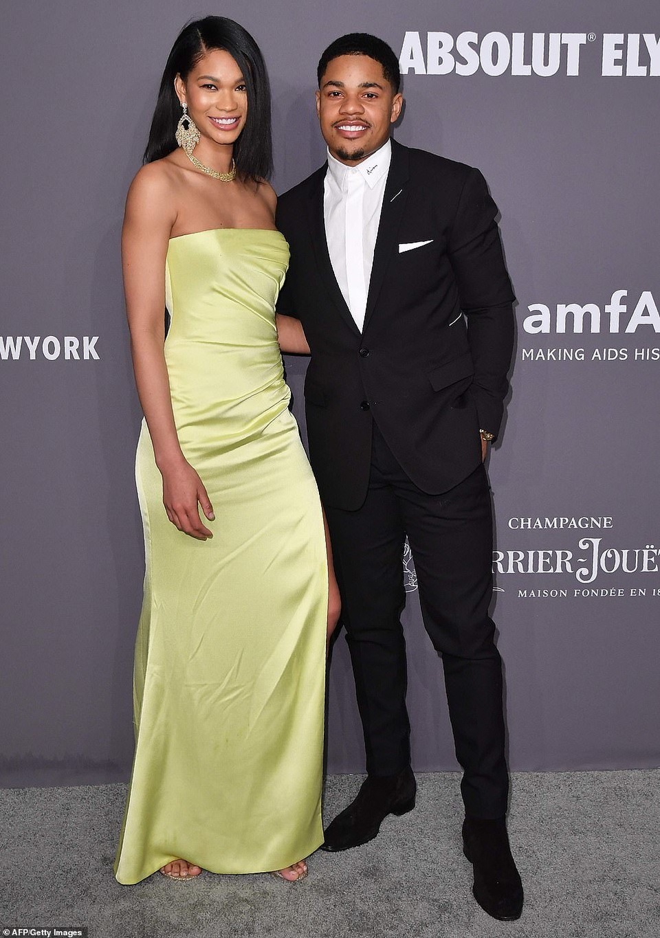 Thiên thần nội y đọ sắc với dàn người đẹp  - 24