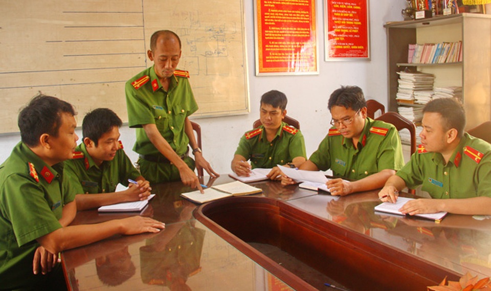 Phá án xuyên suốt những ngày Tết - 1 Phá án xuyên suốt những ngày Tết - 1