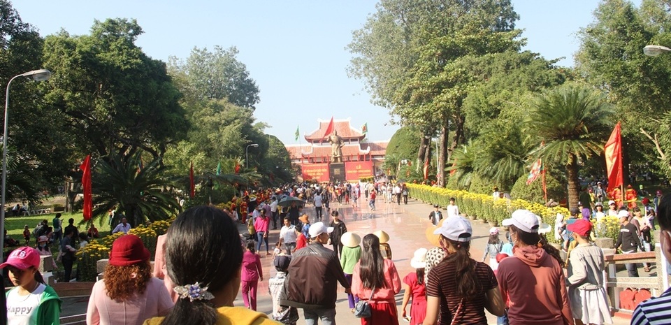 Trưởng ban Tuyên giáo TƯ Võ Văn Thưởng dự lễ 230 năm chiến thắng Ngọc Hồi - Đống Đa - 7 Trưởng ban Tuyên giáo TƯ Võ Văn Thưởng dự lễ 230 năm chiến thắng Ngọc Hồi - Đống Đa - 7